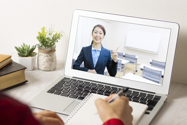 Japanese lessons online at the company