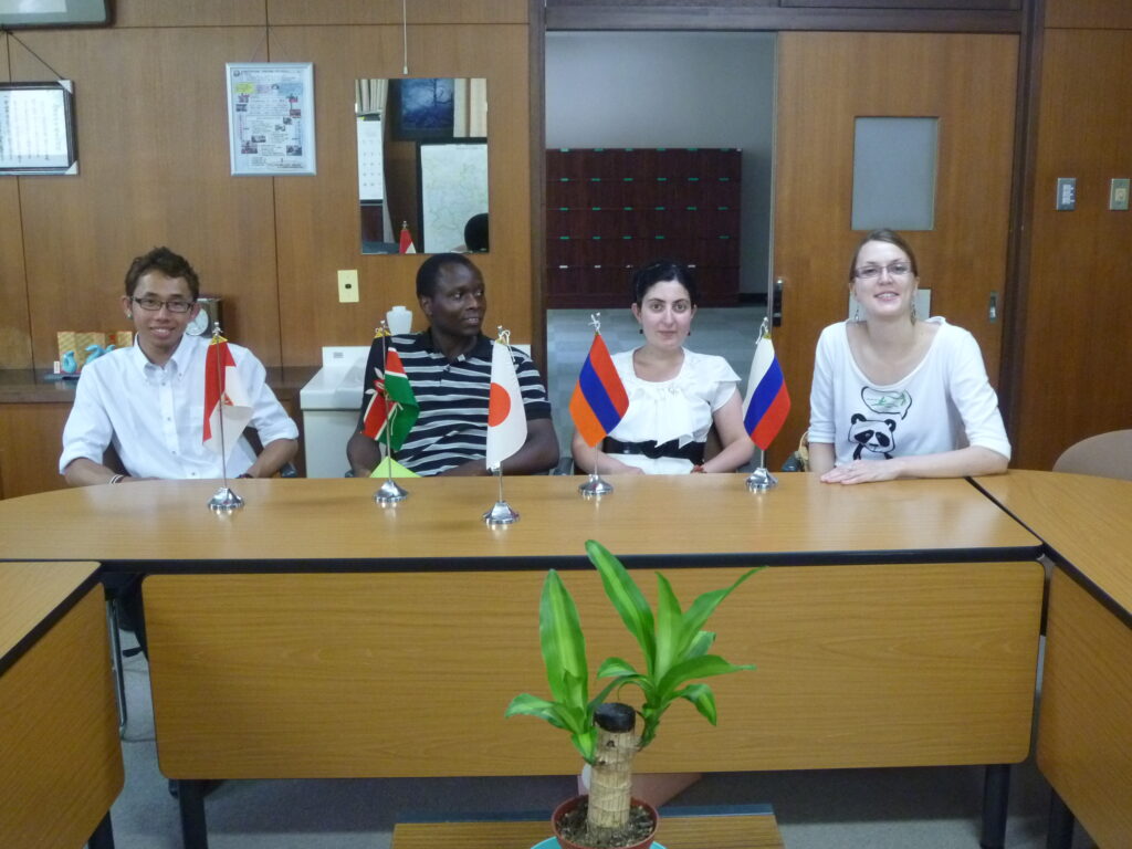 Global education lesson by an international speaker at a school